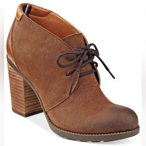 Tommy Hilfiger Duff Lace-Up Shooties Size 9.5